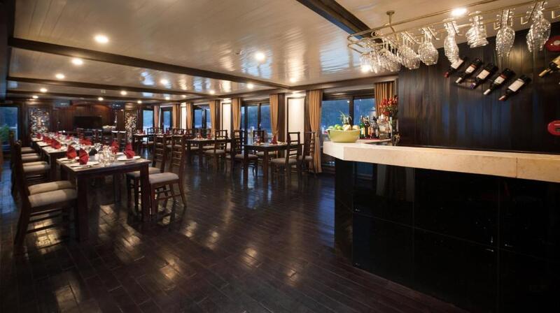 Du thuyền Aclass Stellar Hạ Long