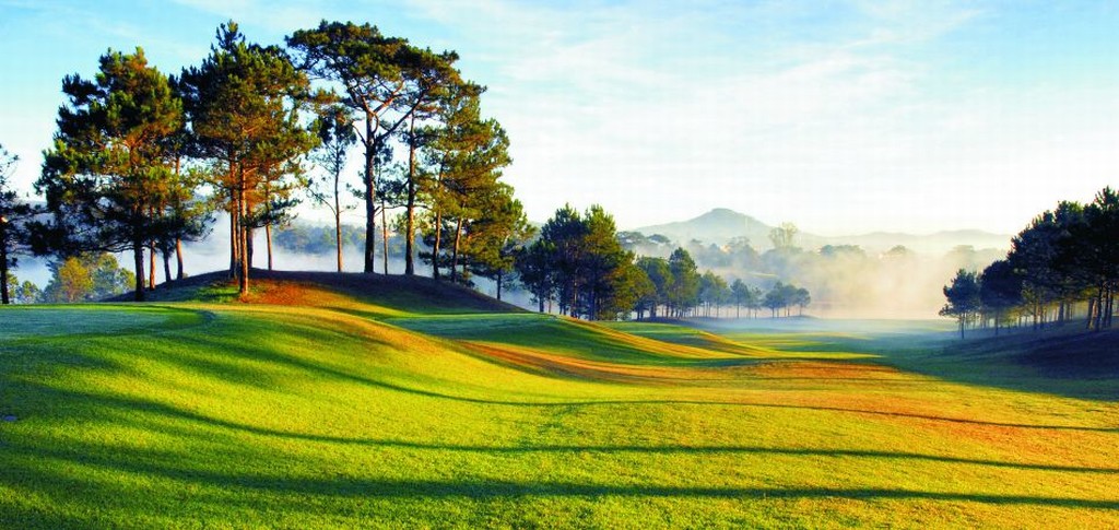 Dalat Palace Golf Club (Sân Đồi Cù)