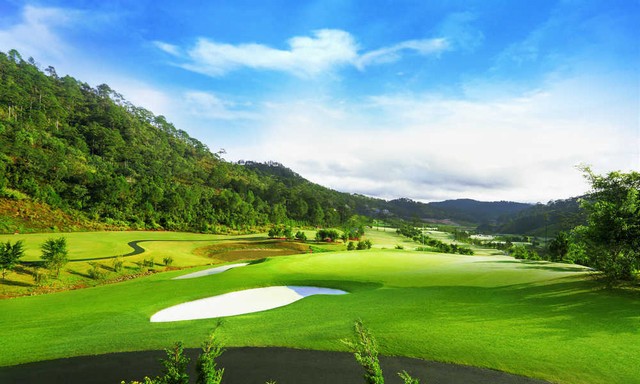 SAM Tuyen Lam Golf Resort