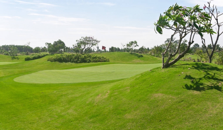 Vé Royal Island Golf & Villas (Sân Golf MeKong)
