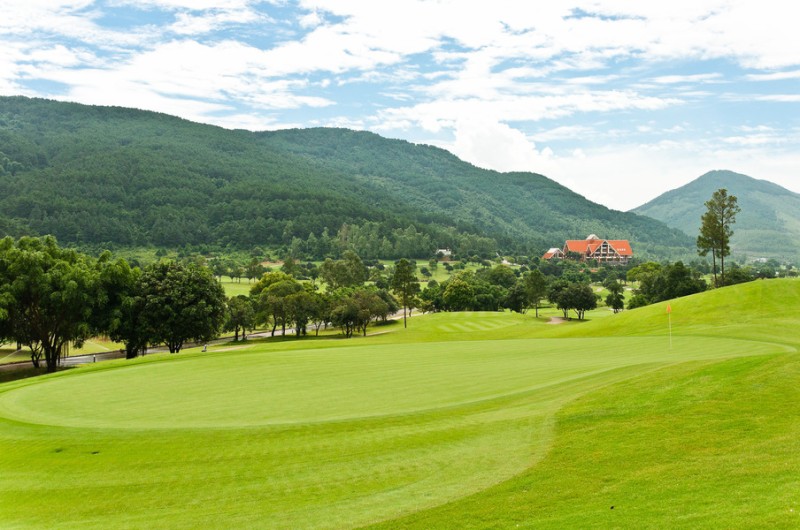 Vé Royal Island Golf & Villas (Sân Golf MeKong)