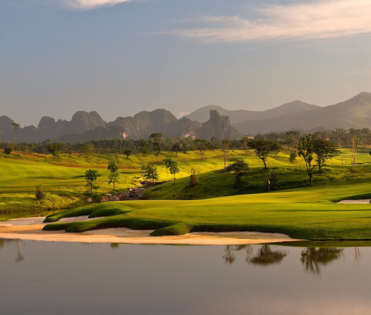 SkyLake Resort & Golf Club Chương Mỹ (sân Lake)
