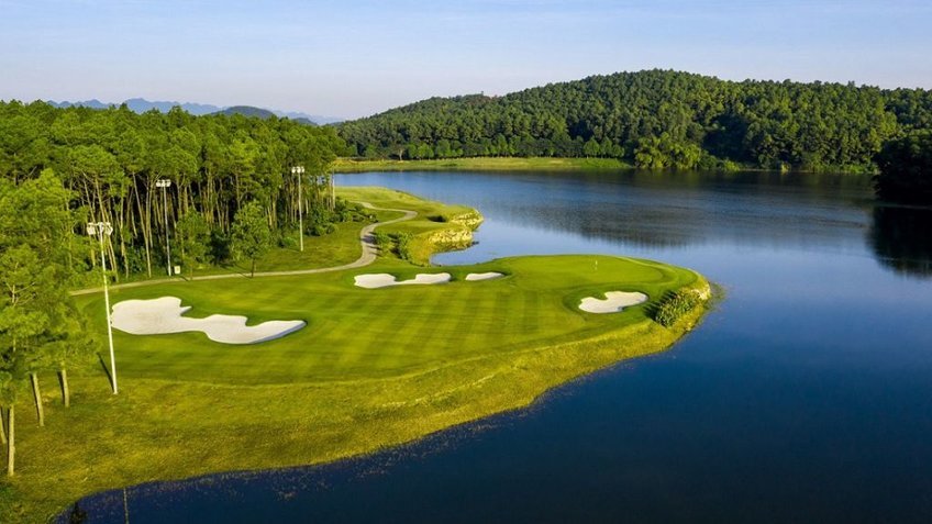 Vé Tràng An Golf & Country Club