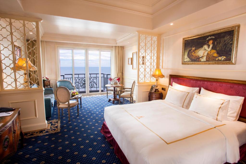 Combo 2N1Đ Khách sạn The Imperial Hotel Vũng Tàu