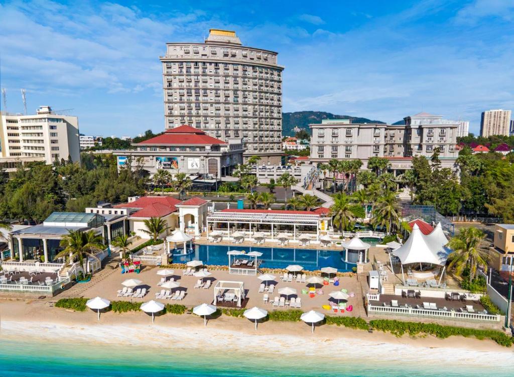 Combo 2N1Đ Khách sạn Imperial Vũng Tàu 5 sao + Xe đưa đón khứ hồi TP HCM- Vũng Tàu