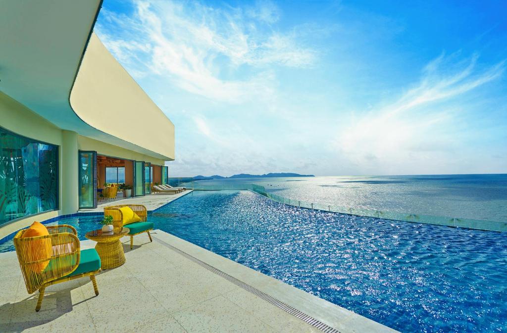 Combo 2N1Đ Khách sạn Vias Hotel Vũng Tàu