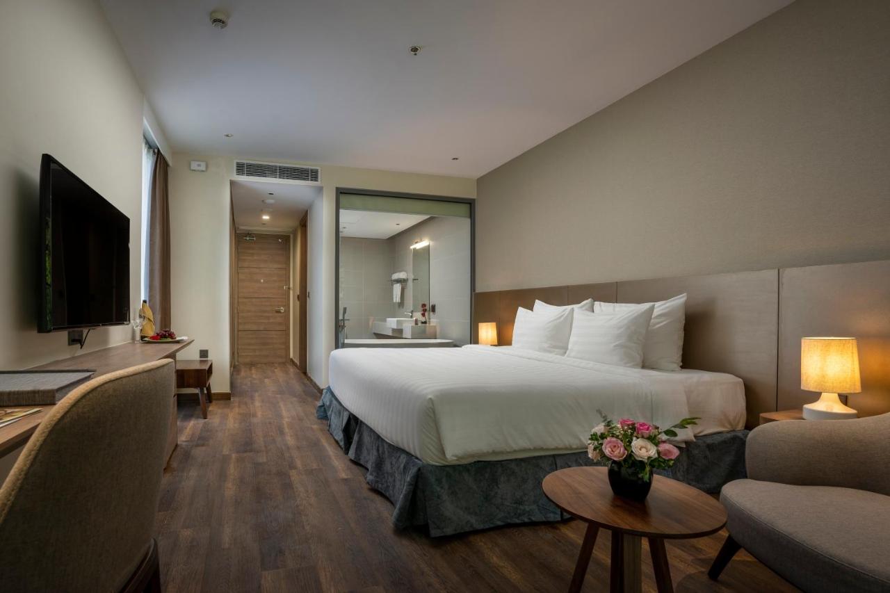 Combo 3N2Đ Flamingo Cát Bà Beach Resort