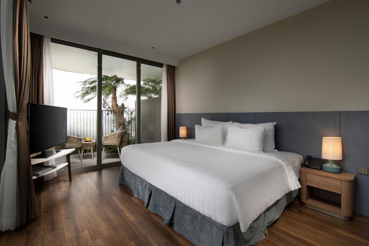 Combo 3N2Đ Flamingo Cát Bà Beach Resort