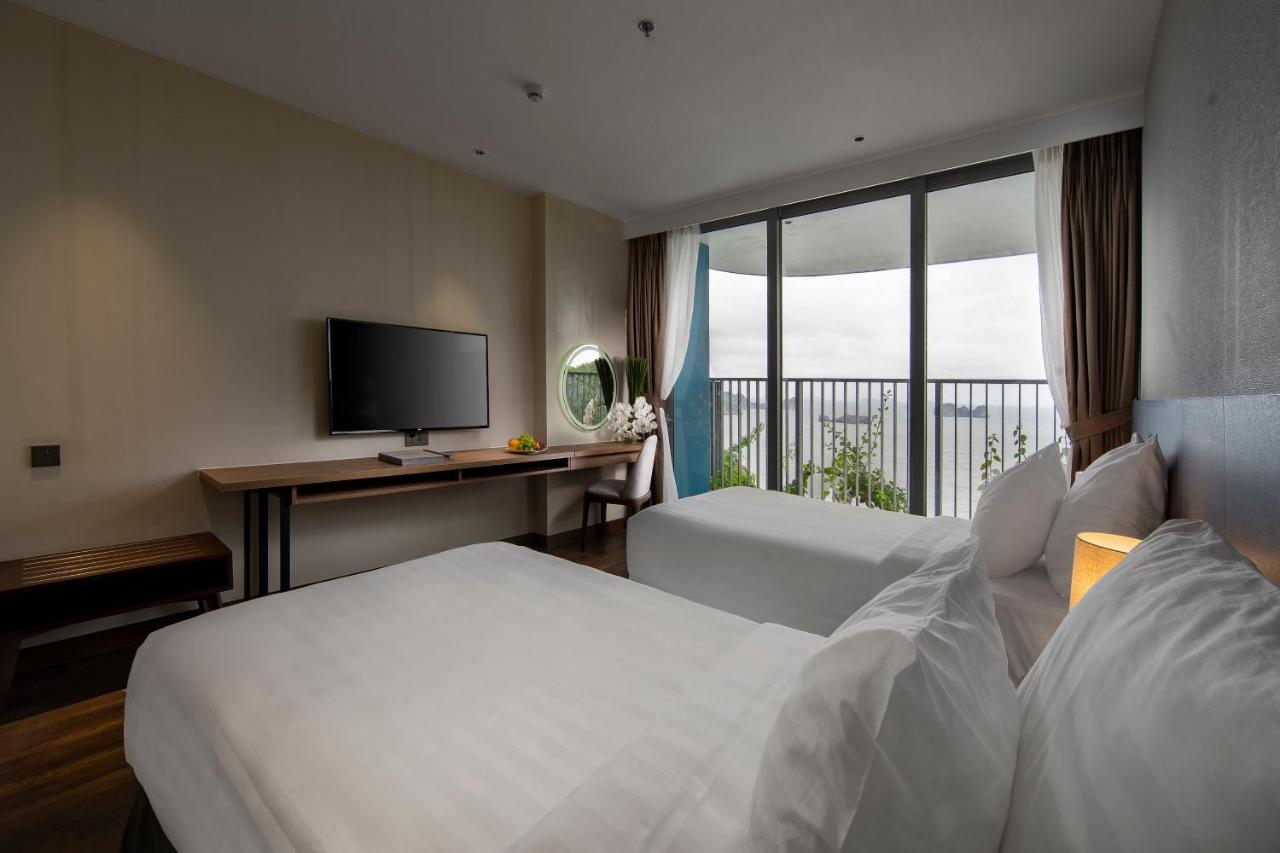 Combo 3N2Đ Flamingo Cát Bà Beach Resort