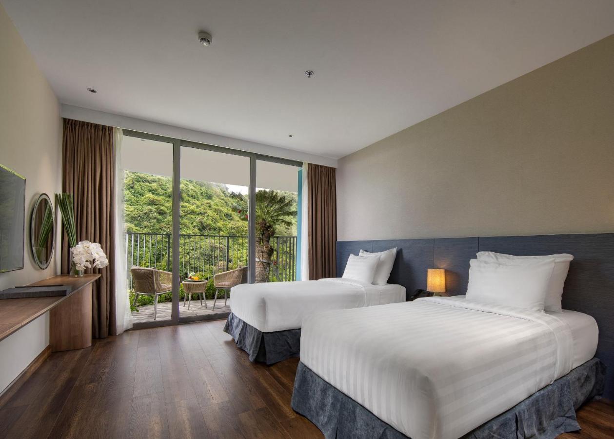 Combo 3N2Đ Flamingo Cát Bà Beach Resort