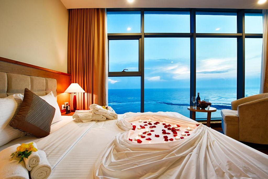 Gala, tiệc cưới Mường Thanh Holiday Lý Sơn