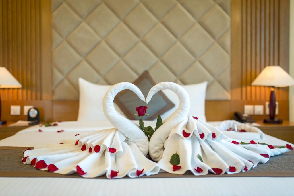 Gala, tiệc cưới Mường Thanh Holiday Lý Sơn