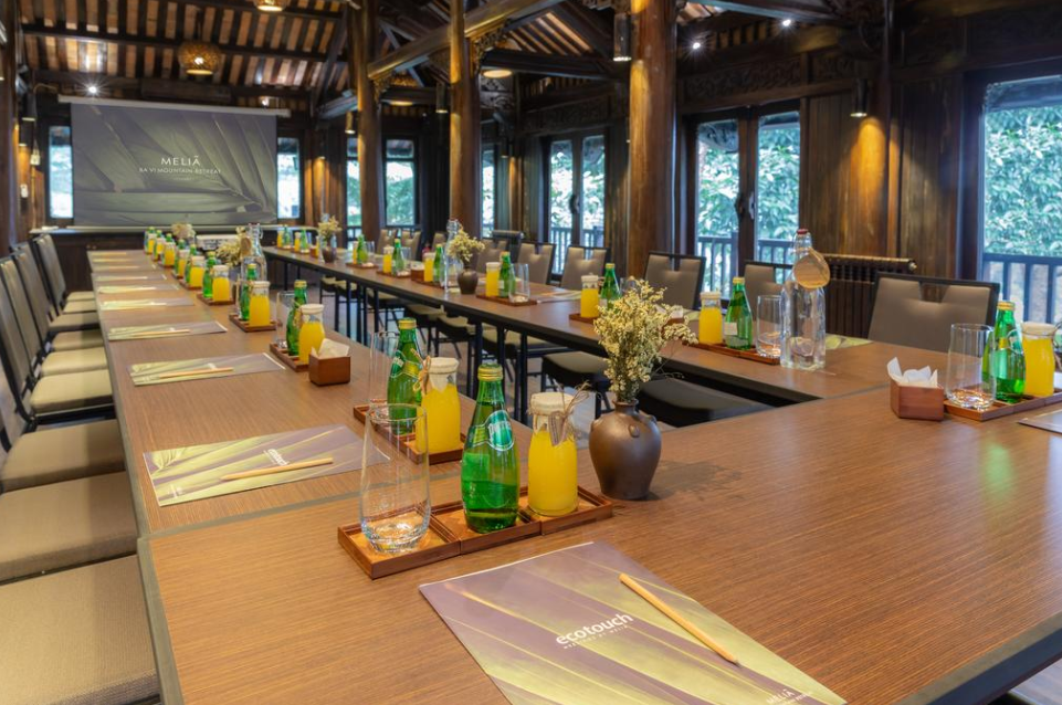 Phòng hội nghị khách sạn Melia Ba Vì Mountain Retreat