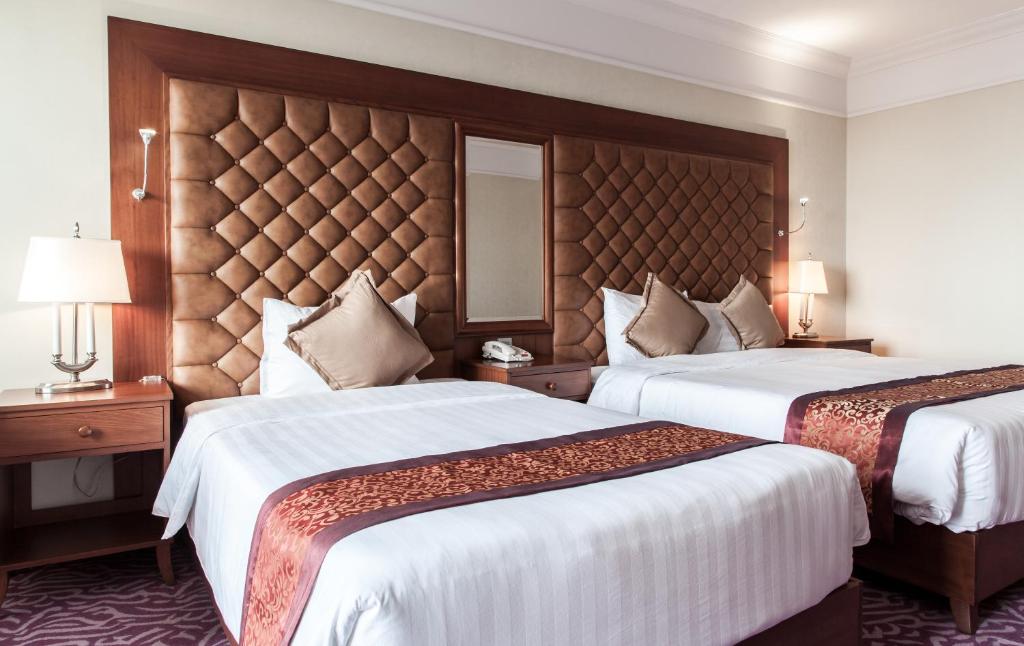 Combo Army Hotel Hanoi + Land Tour