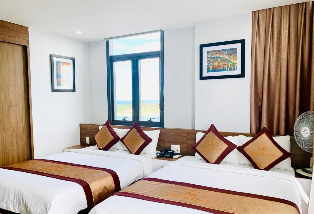 Combo CKC Thien Duong Hotel + Tour Động Phong Nha