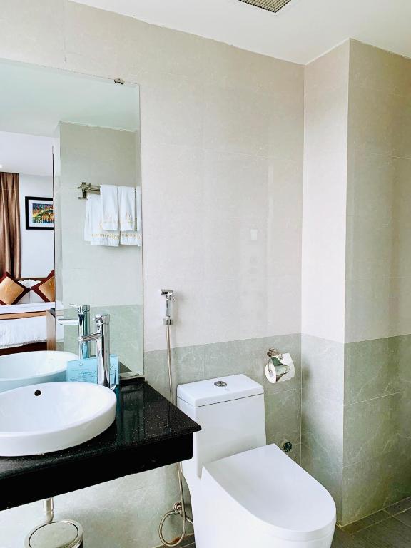 Combo CKC Thien Duong Hotel + Tour Động Phong Nha