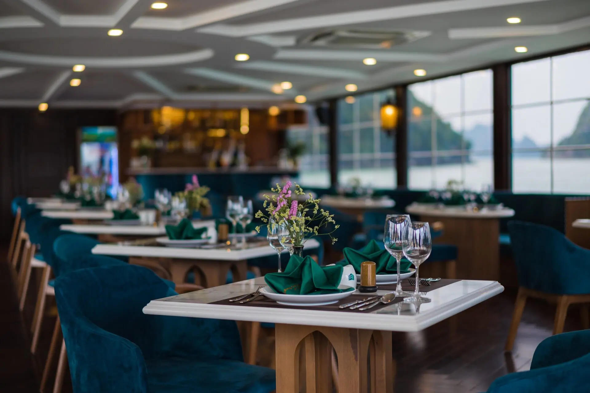 Du thuyền Lan Hạ 4 giờ Catamaran-DTQN004