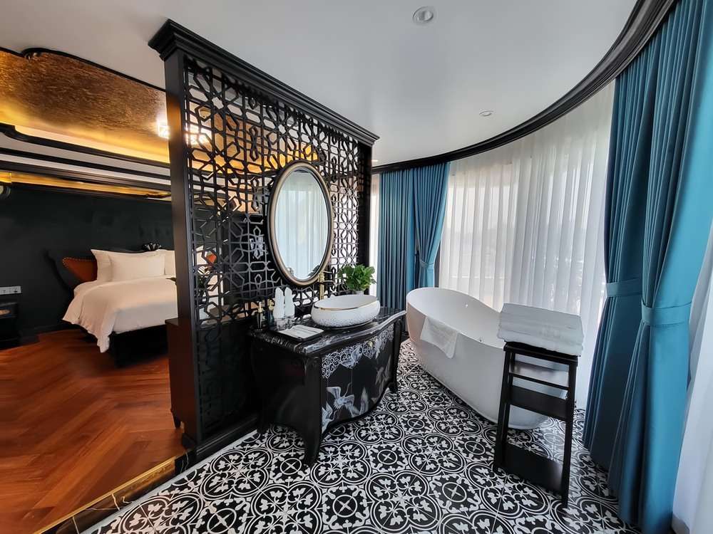 [Combo 3N2Đ] Du Thuyền Catherine Cruise Hạ Long