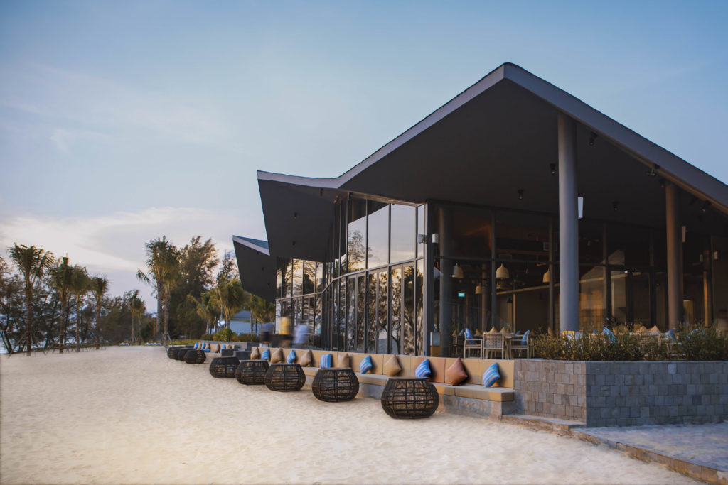 Combo 2N1Đ Crowne Plaza Phu Quoc Starbay