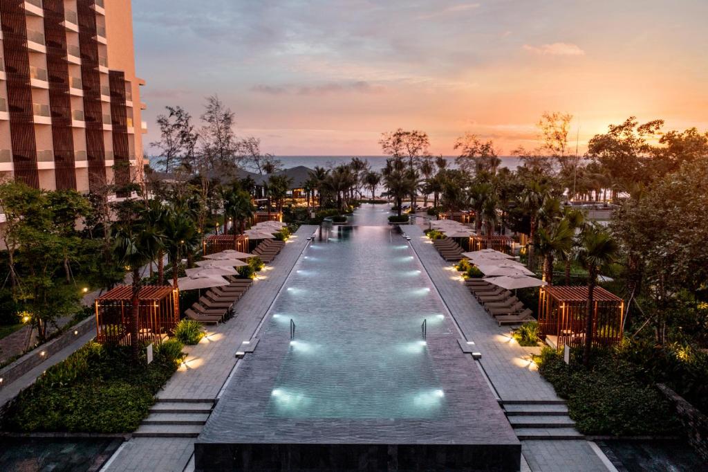 Combo 2N1Đ Crowne Plaza Phu Quoc Starbay