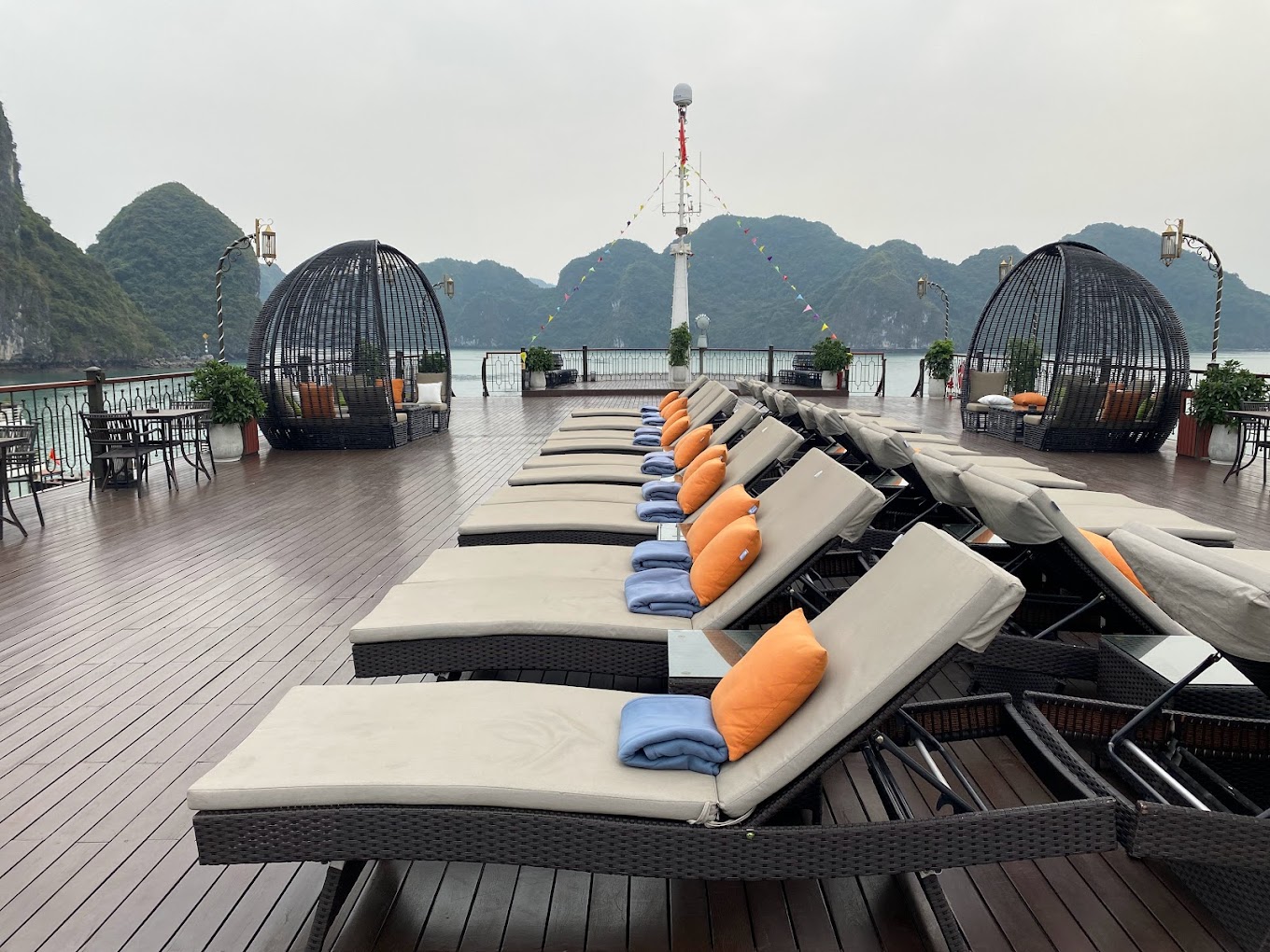 [Combo 2N1Đ] Du thuyền Indochine Hạ Long