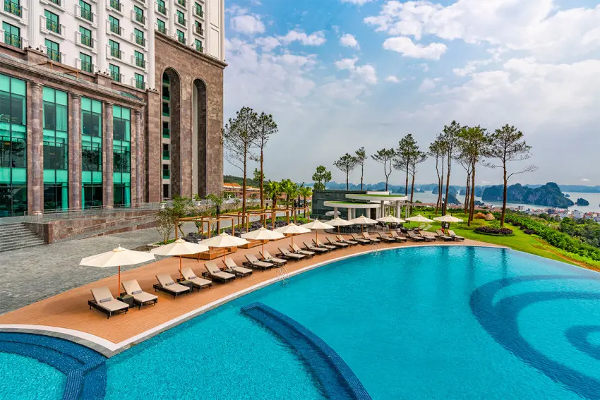Combo 2N1Đ FLC Hạ Long + Golf