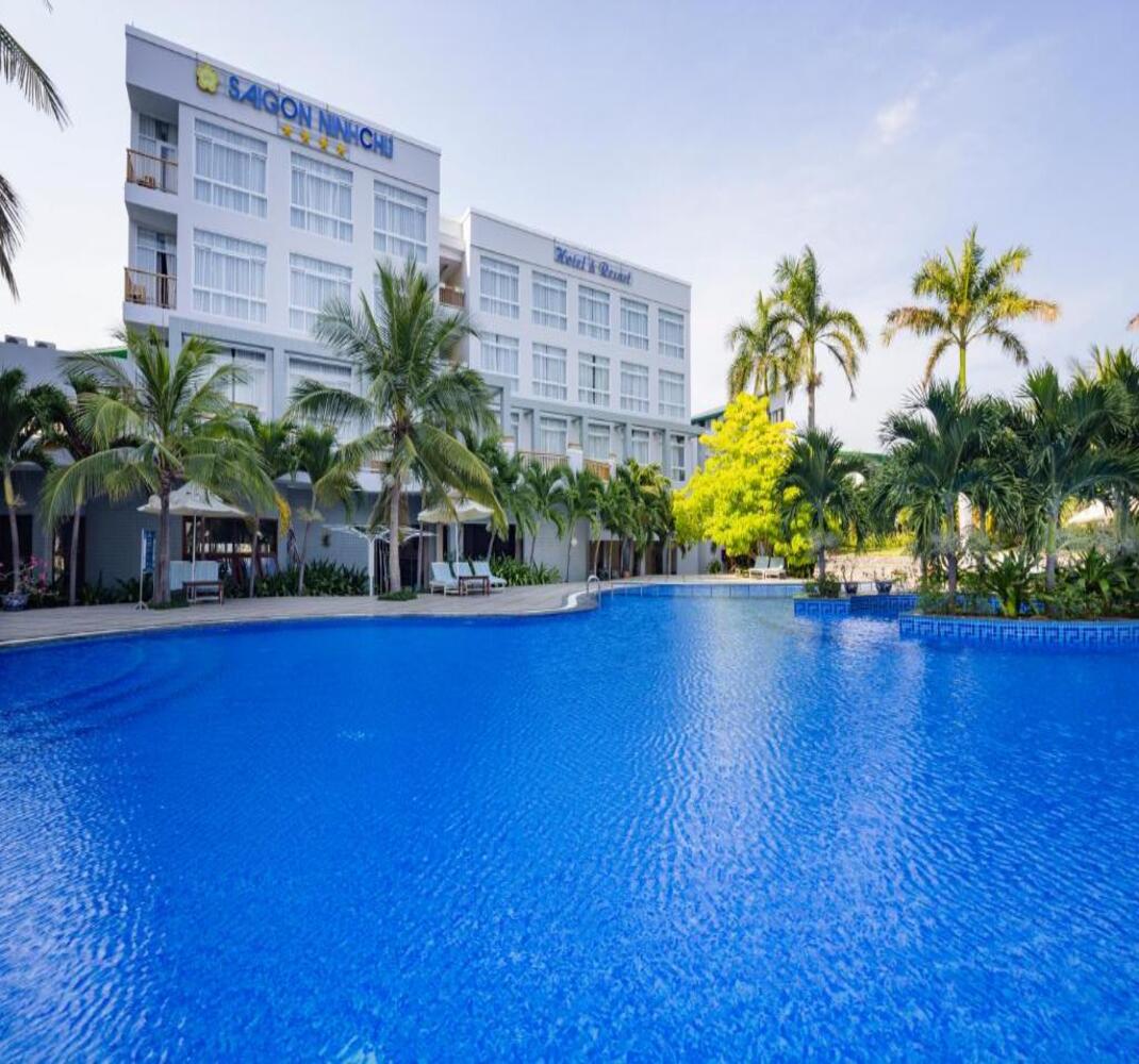 Combo Land tour 2N1Đ Khách sạn Sài Gòn Ninh Chữ