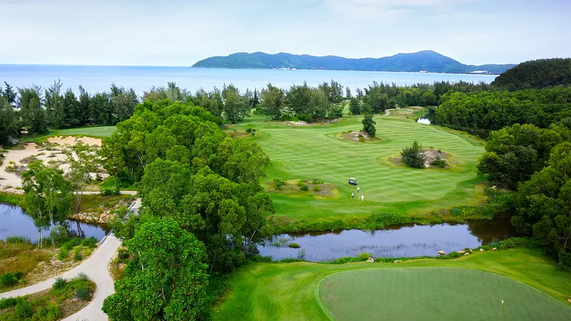 Combo 2N1D Phòng + Golf Tại Laguna LangCo Golf Course