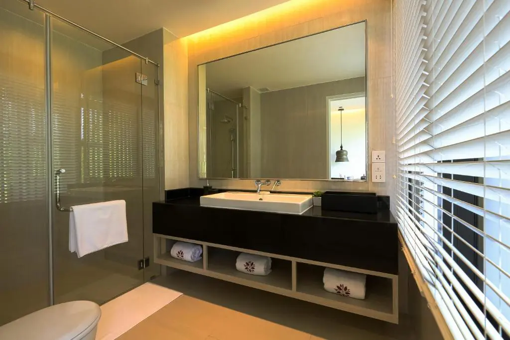 Combo 2N1D Phòng + Golf Tại Laguna LangCo Golf Course