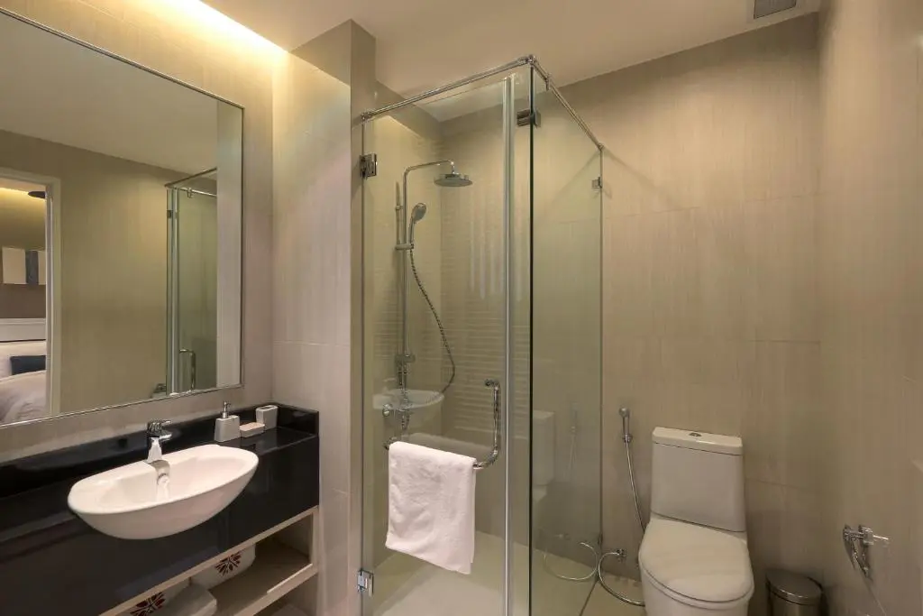 Combo 2N1D Phòng + Golf Tại Laguna LangCo Golf Course