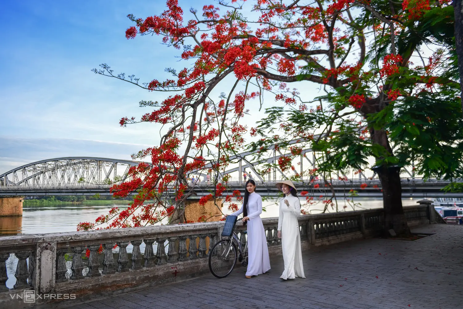 Tour Hà Nội- Huế 4 Ngày 3 Đêm TRH001