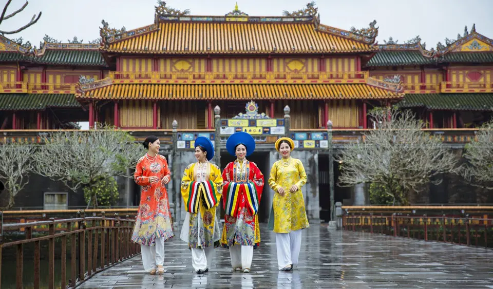 Tour khám phá Huế 1 ngày TRH003