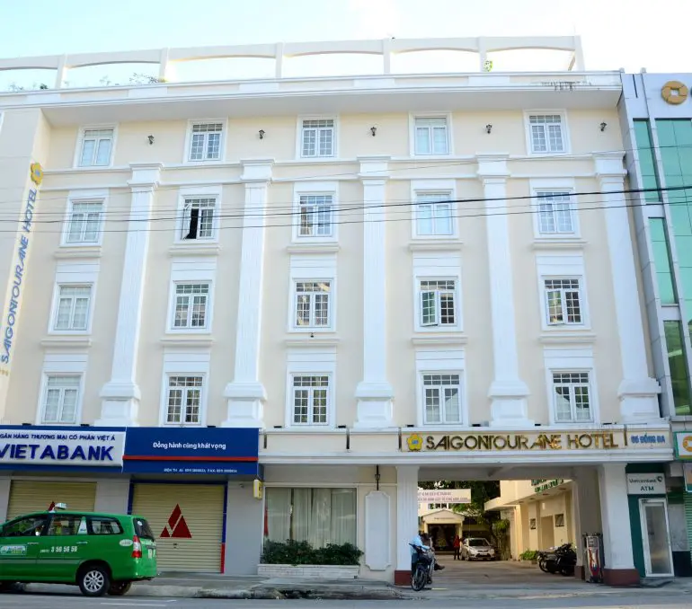 Khách sạn Sài Gòn Tourane – Tour Bà Nà- Khám phá Cầu Vàng đi về trong ngày