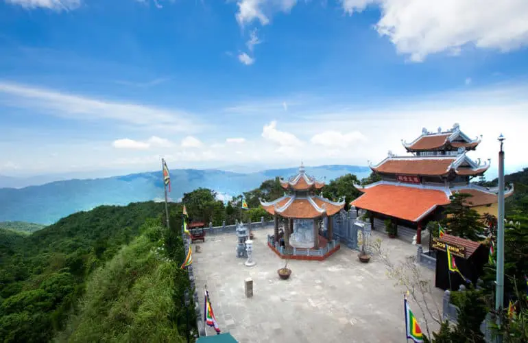 Khách sạn Sài Gòn Tourane – Tour Bà Nà- Khám phá Cầu Vàng đi về trong ngày