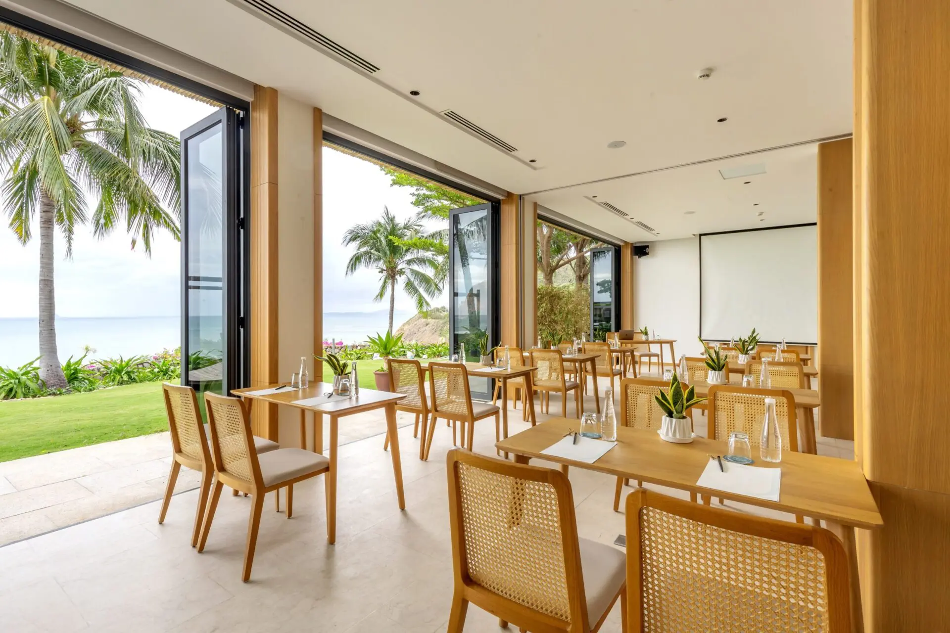Hội nghị & Sự Kiện Mia Resort Nha Trang