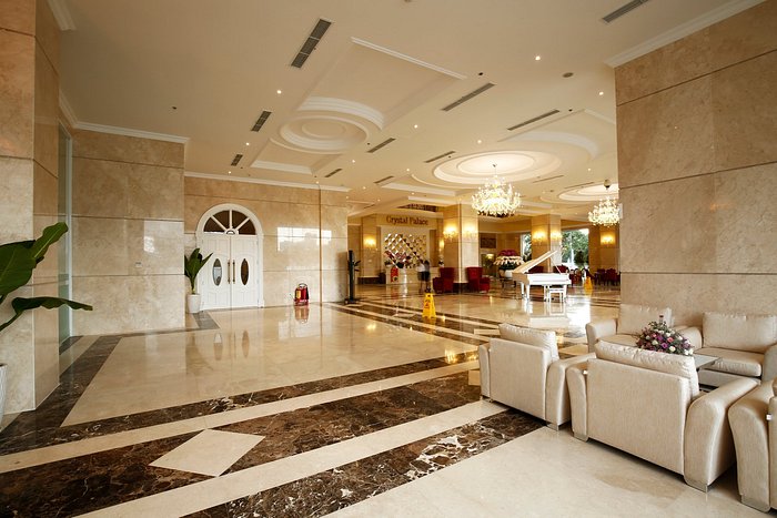 Trung tâm hội nghị MerPerle Crystal Palace quận 7, Sài Gòn