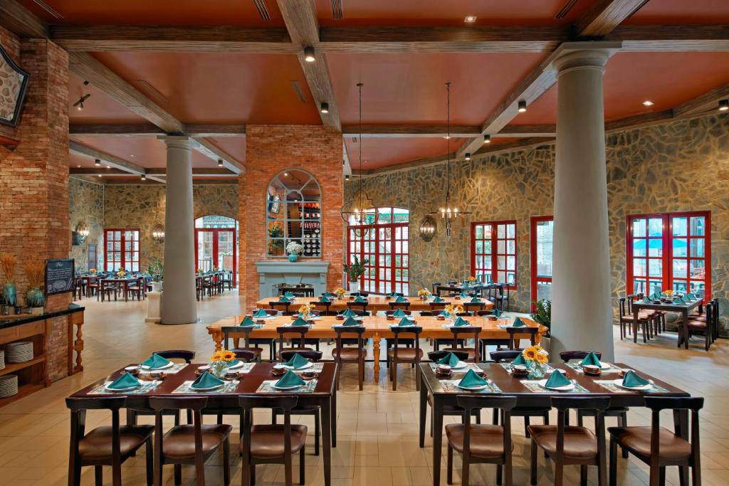 [Combo 3N2Đ] Mercure Danang French Village Bana Hills 5⭐