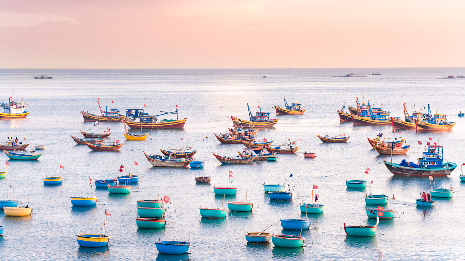 Tour du lịch Hà Nội- HCM – Mũi Né 4N3Đ KS 5 sao
