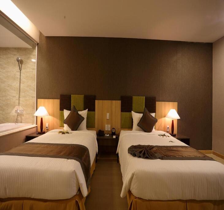 Combo 2N1Đ Mường Thanh Holiday Mũi Né