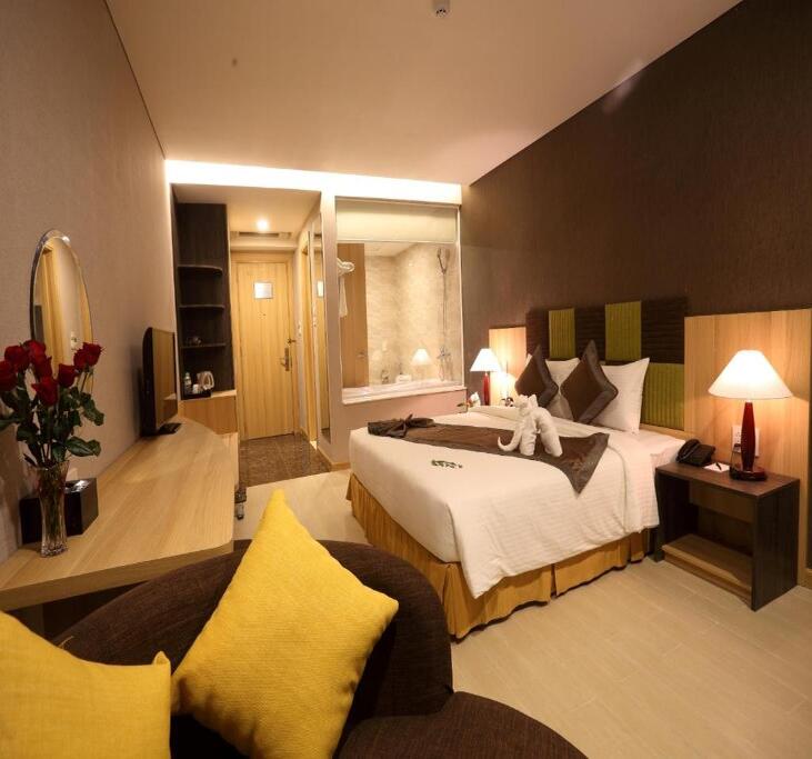 Combo 2N1Đ Mường Thanh Holiday Mũi Né
