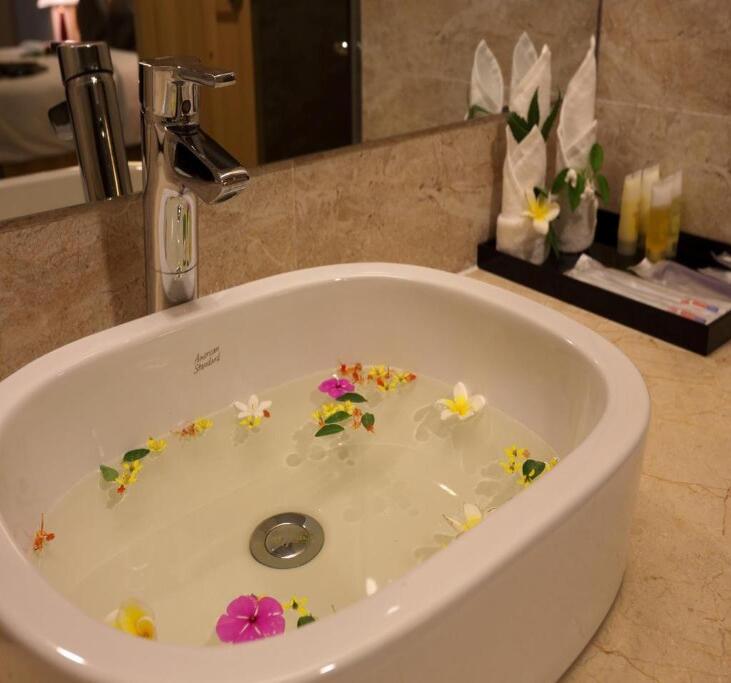 Combo 2N1Đ Mường Thanh Holiday Mũi Né
