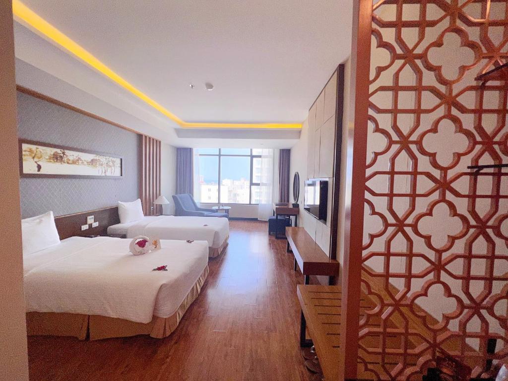 Combo Mường Thanh Luxury Nhật Lệ + Tour động Thiên Đường
