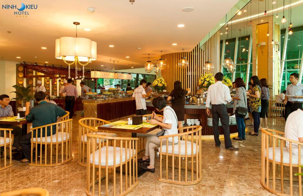 Combo 2N1Đ Ninh Kiều Riverside 3 sao
