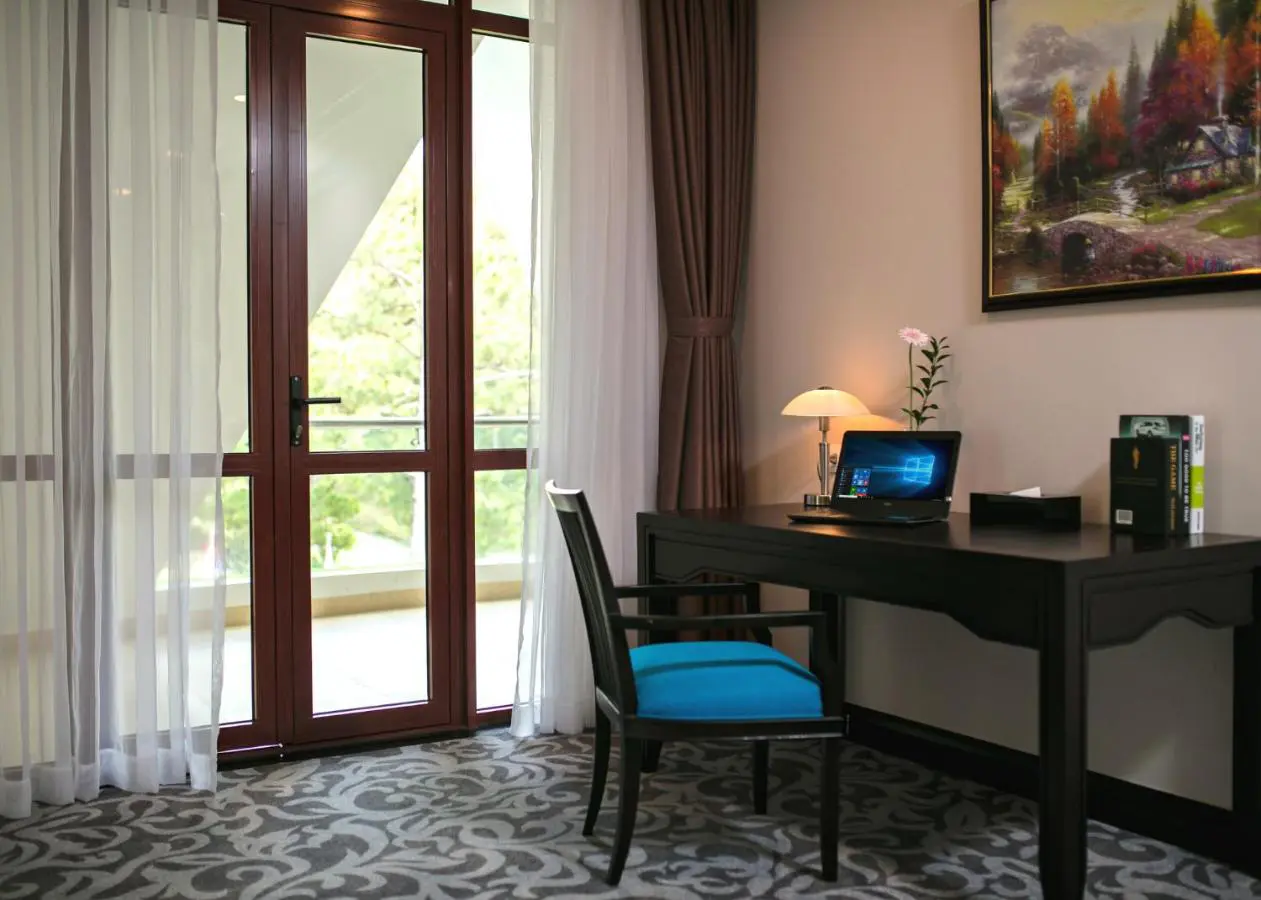 Combo 2N1Đ Swiss-Belresort + Golf Sam Tuyền Lâm