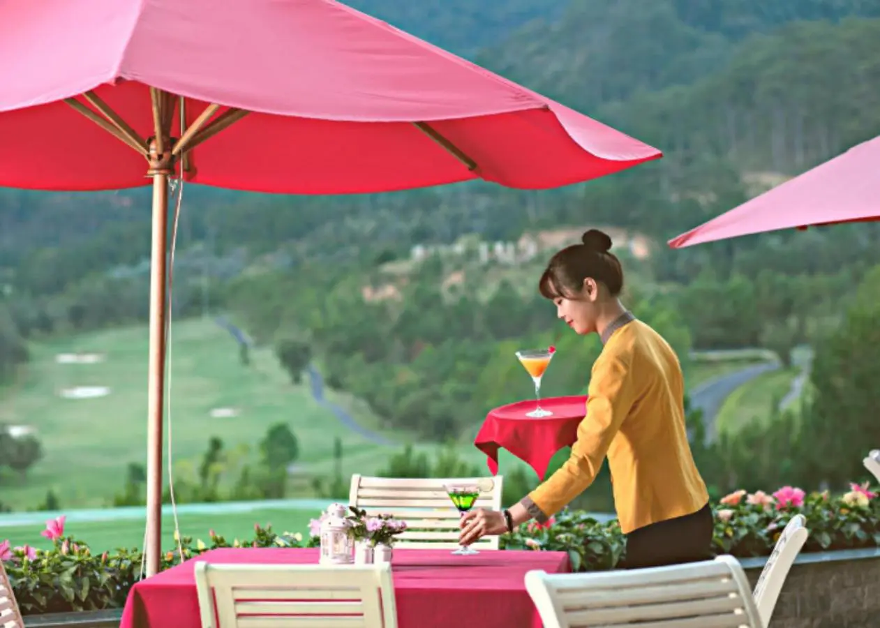 Combo 2N1Đ Swiss-Belresort + Golf Sam Tuyền Lâm