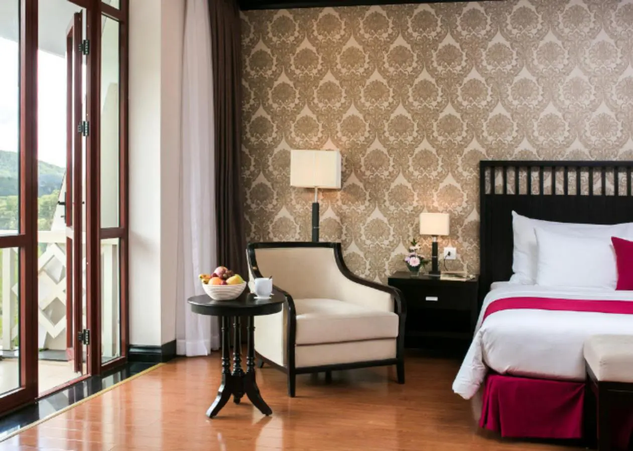 Combo 2N1Đ Stay&Play golf Sam Tuyền Lâm + Phòng Swiss-bel Resort