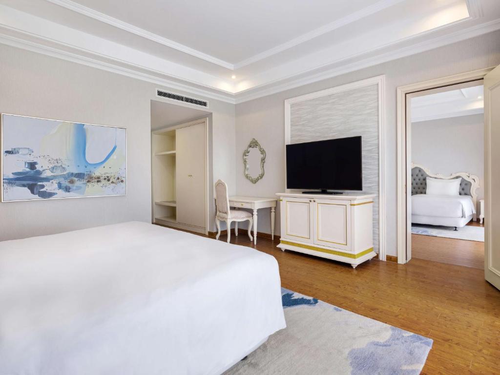 Combo Radisson Blu Resort Phu Quoc + Tour Cano 4 Đảo, Cáp treo Hòn Thơm