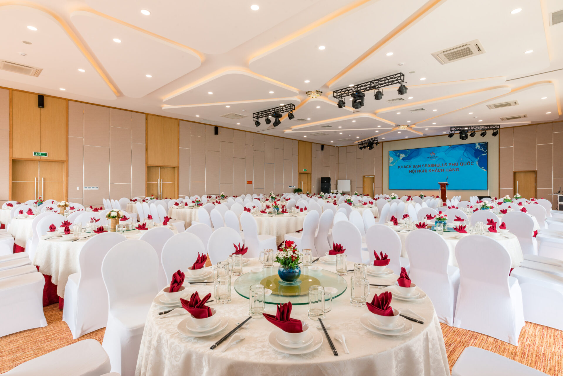 Gala Dinner Seashells Phu Quoc Hotel & Spa