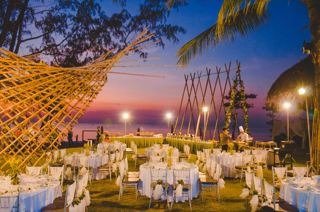 Combo Sunset Sanato Resort & Villas + Land tour tham quan Đông và Nam đảo