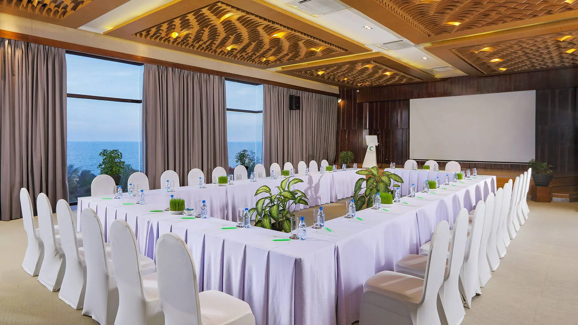 Hội nghị tại The Cliff Resort & Residences Mũi Né